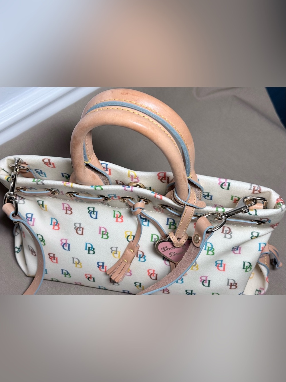 🌈 Vintage Y2K Dooney & Bourke Rainbow Monogram "IT" Bag - Iconic - Picture 6 of 9